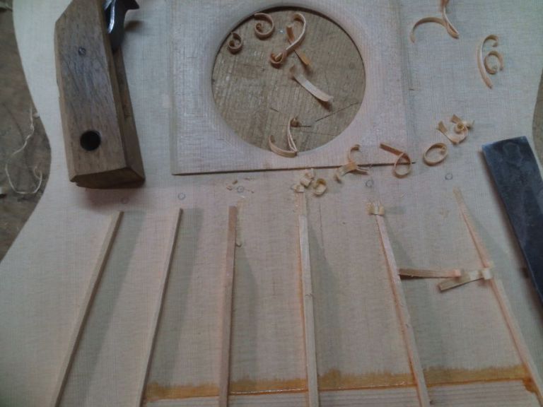 상판제작-세로지지대 다듬기